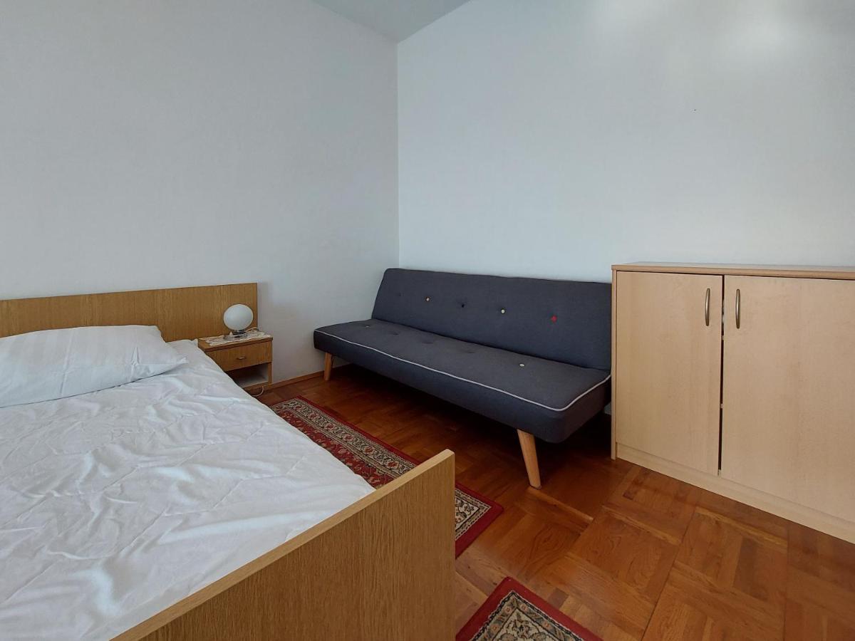 Apartments Vukovic Dramalj Exterior photo