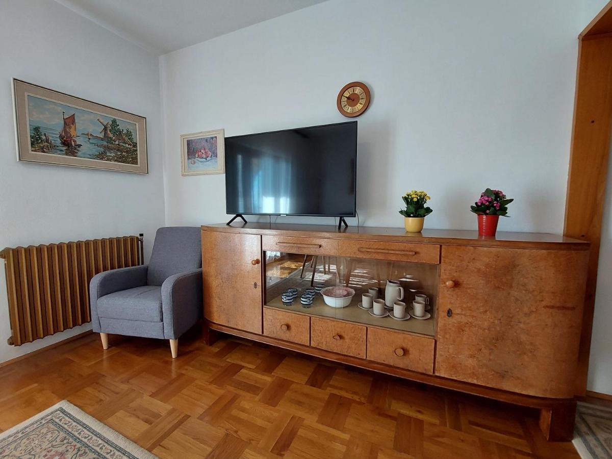 Apartments Vukovic Dramalj Exterior photo